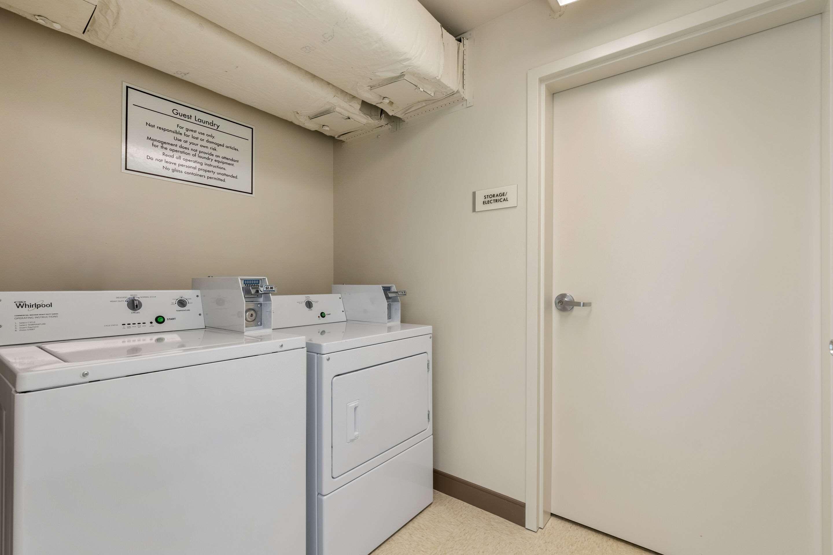 Econo Lodge Dayton Bagian luar foto